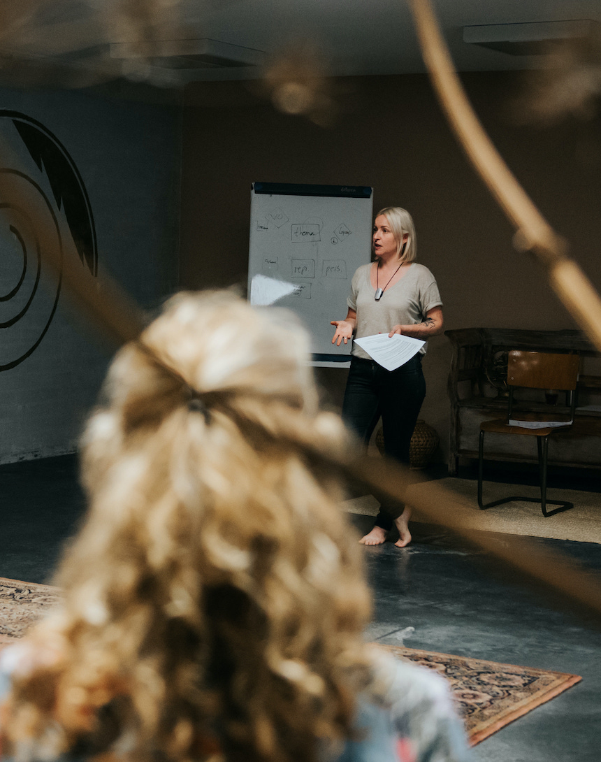 De Krachtwijzer | Opleiding familieopstellingen | Familiesysteem | Levenskunde | Persoonlijke ontwikkeling De Krachtwijzer | Opleiding familieopstellingen | Familiesysteem | Levenskunde | Persoonlijke ontwikkeling